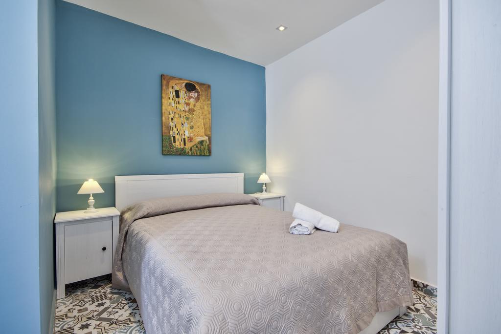 Valletta Luxe 3-Bedroom Duplex Penthouse With Sea View Terrace And Jacuzzi Exterior photo
