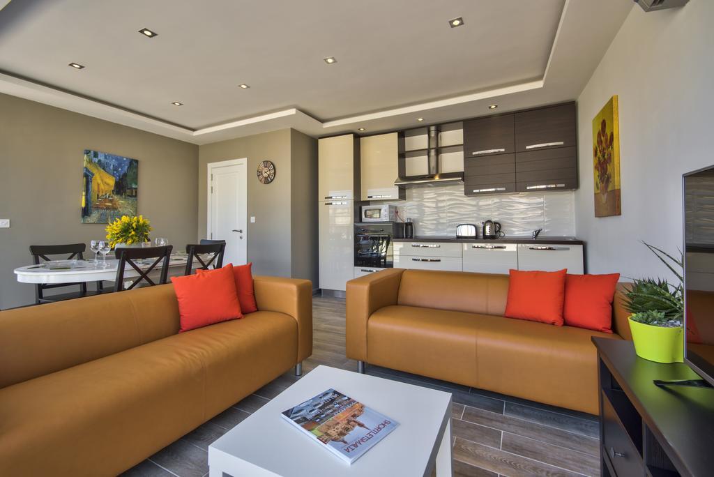 Valletta Luxe 3-Bedroom Duplex Penthouse With Sea View Terrace And Jacuzzi Exterior photo
